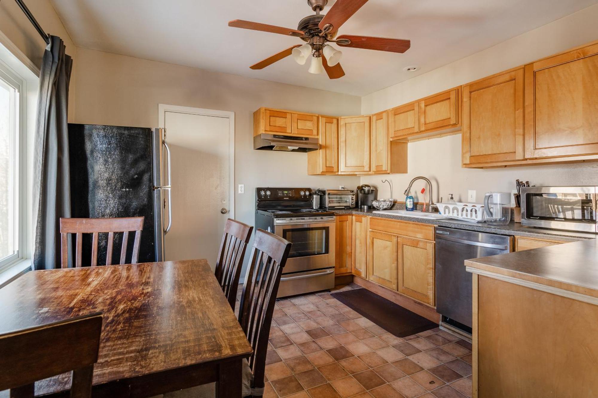 Collection - Charming 2br In The Heart Of Ne *
