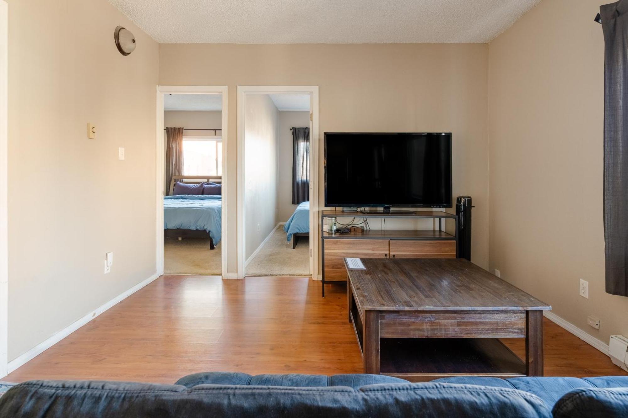 Collection - Charming 2br In The Heart Of Ne *