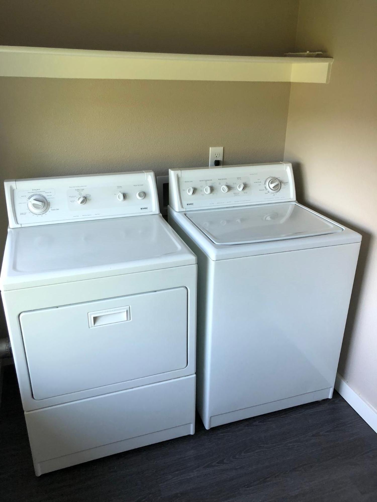 Collection - Charming 2br In The Heart Of Ne
