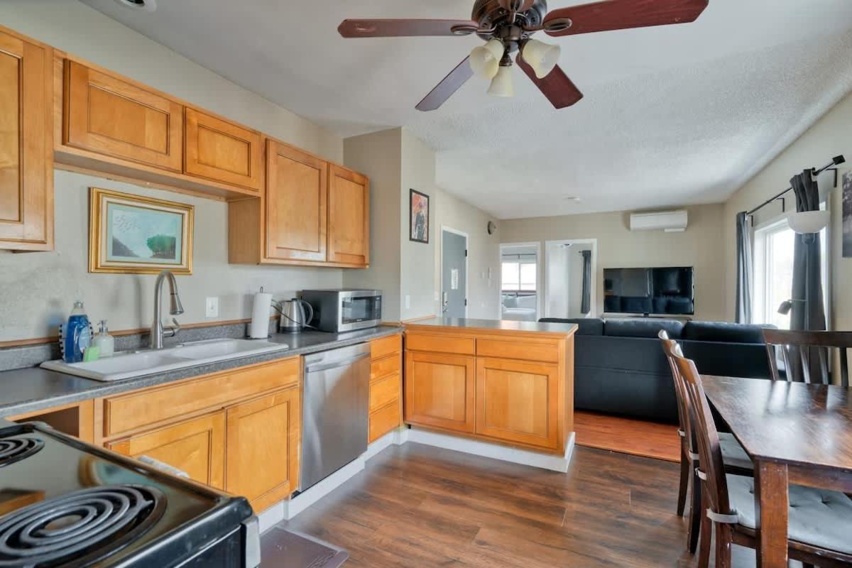Apartment Collection - Charming 2br In The Heart Of Ne